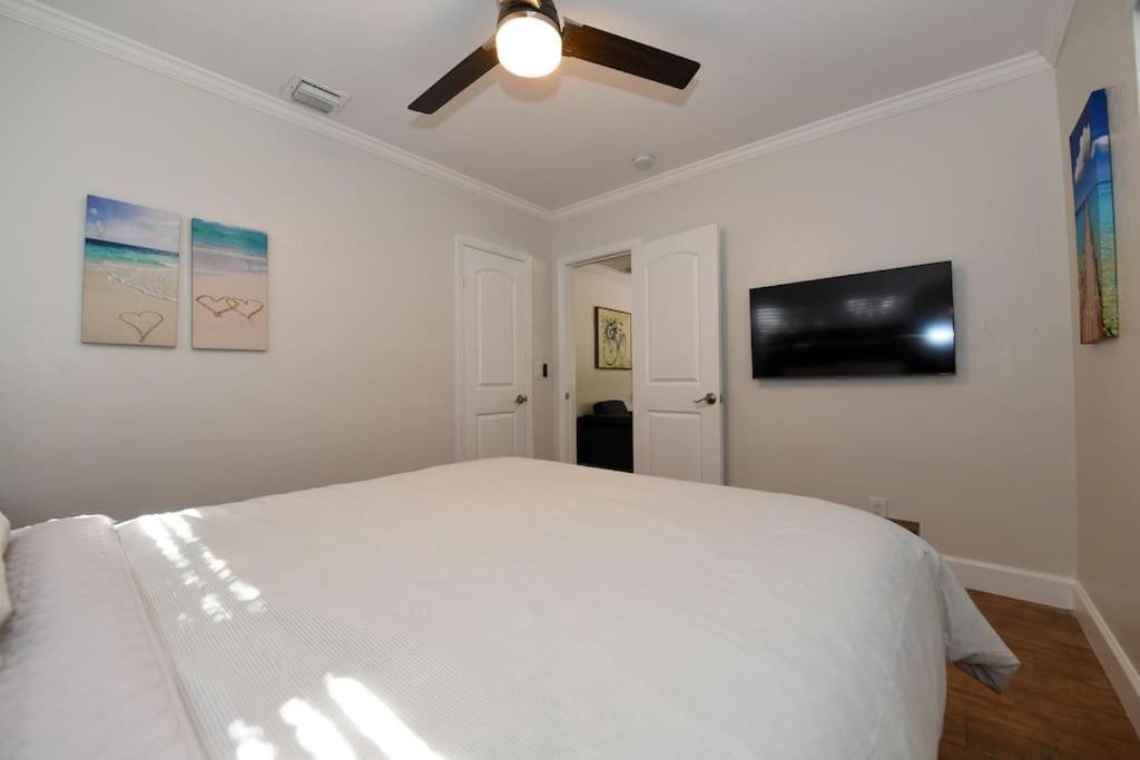 4Br Home, Hot Tub, Near Beach & Wilton Manors ฟอร์ต ลอเดอร์เดล ภายนอก รูปภาพ