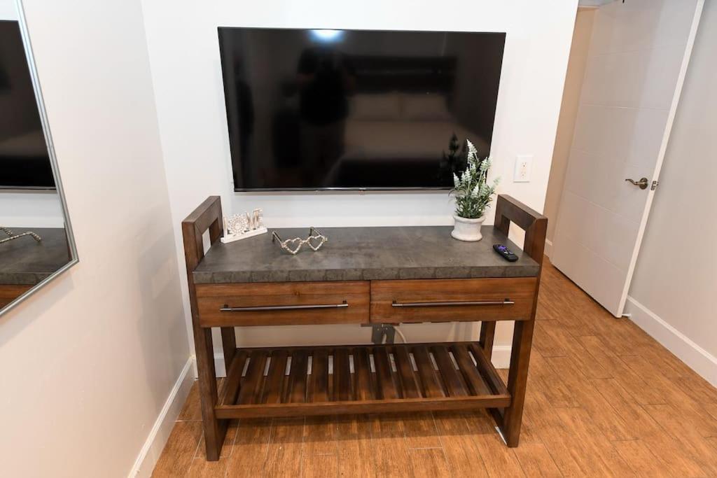 4Br Home, Hot Tub, Near Beach & Wilton Manors ฟอร์ต ลอเดอร์เดล ภายนอก รูปภาพ